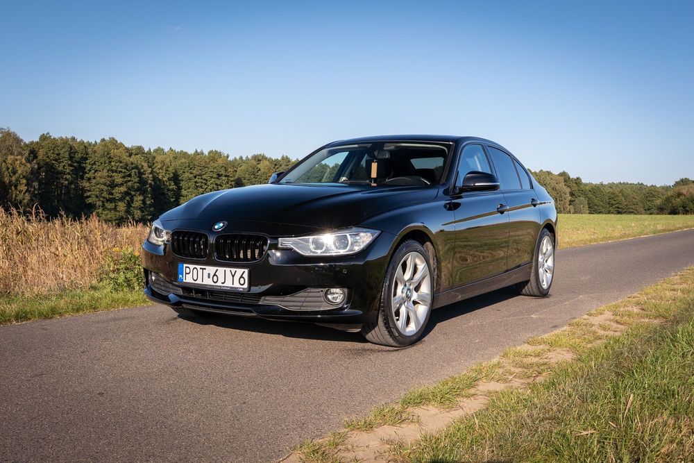 BMW Seria 3 BMW F30 320i