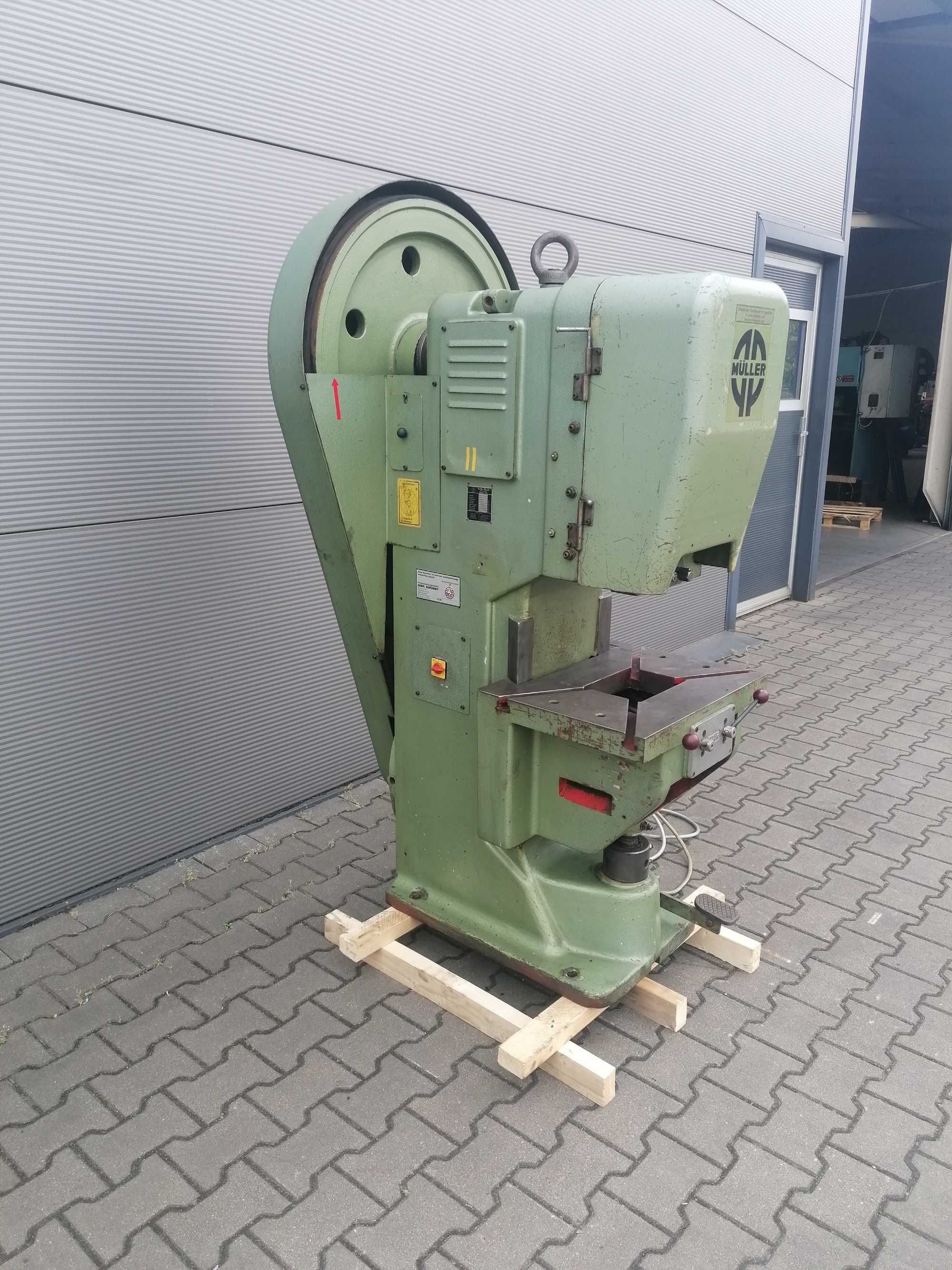 Prasa mimośrodowa muller 25 ton