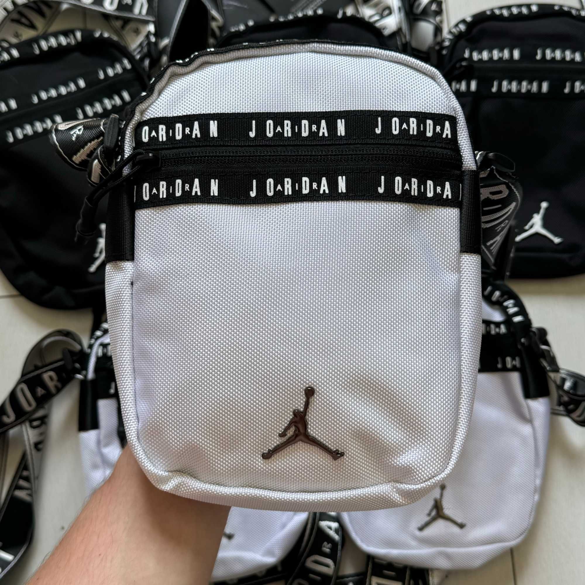 Сумка через плече Nike Air Jordan у 2-ох кольорах(Чорний, Білий).