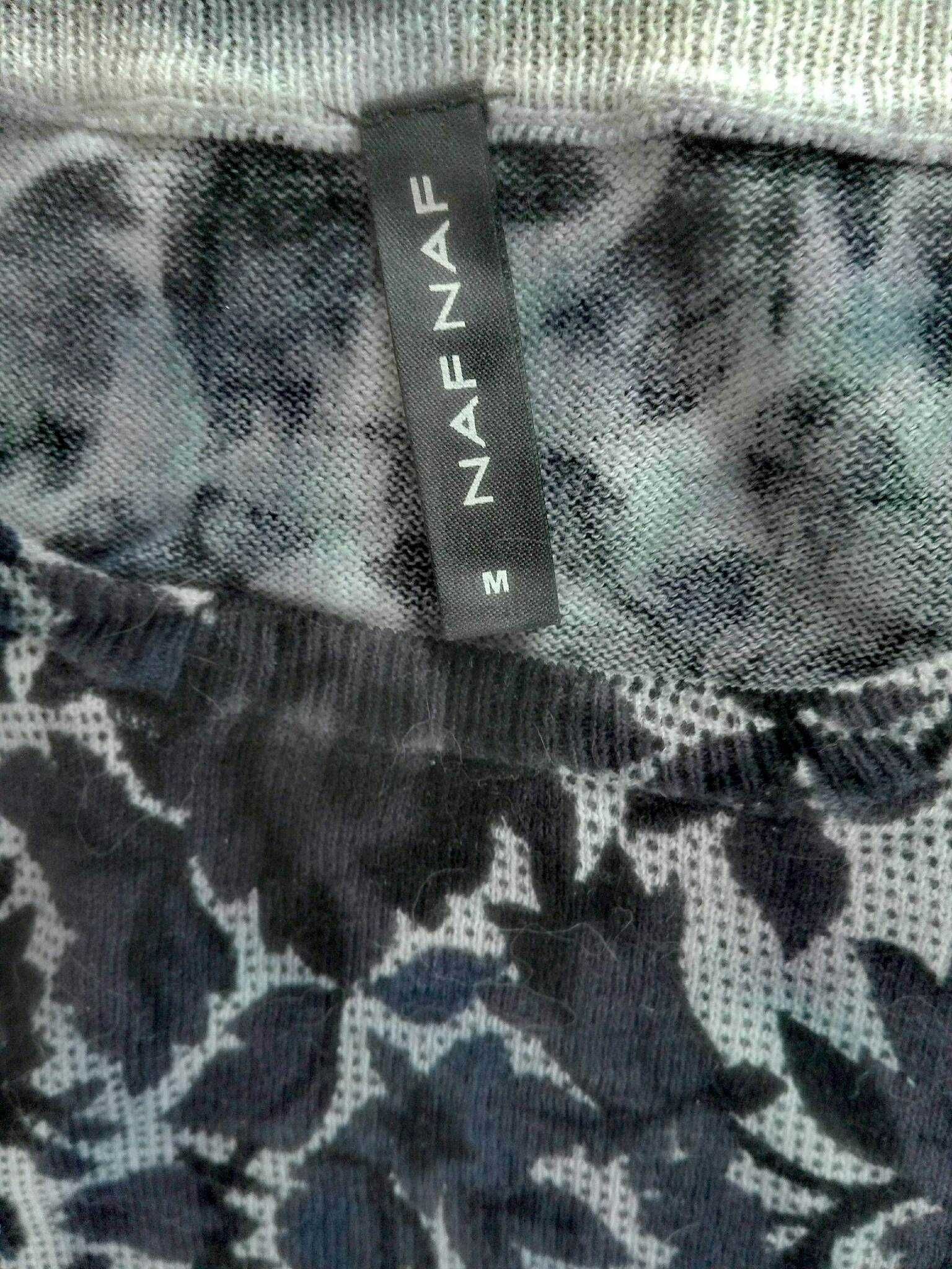 Blusa de padrão gótico marca naf naf tamanho m