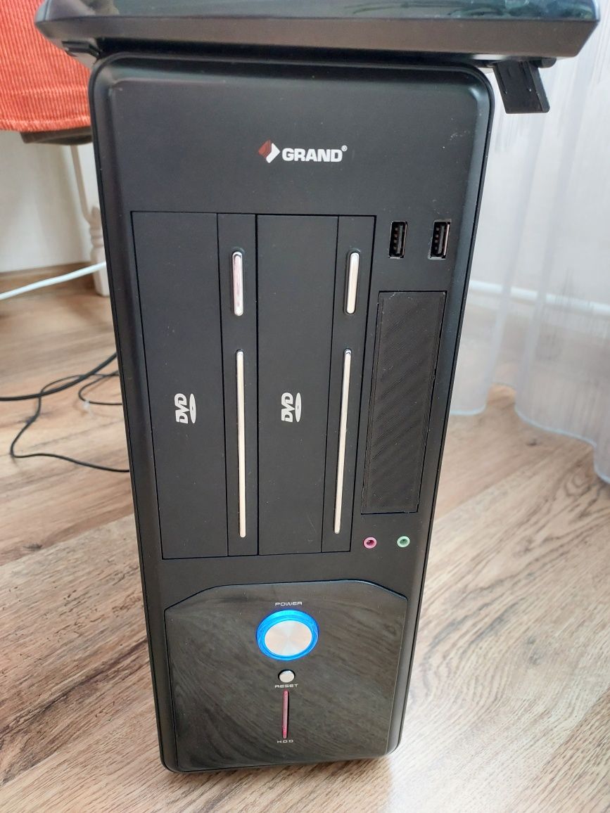 Компьютер в compact-корпусі. intel core E6750/ ddr2-4GB/ Gforce 9