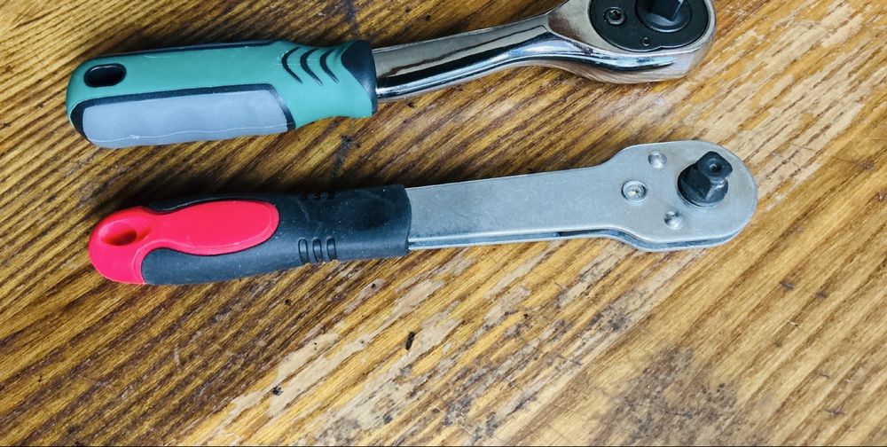 Нова трещотка реверсний вороток тріскачка 1/4 цінамза 1 штуку