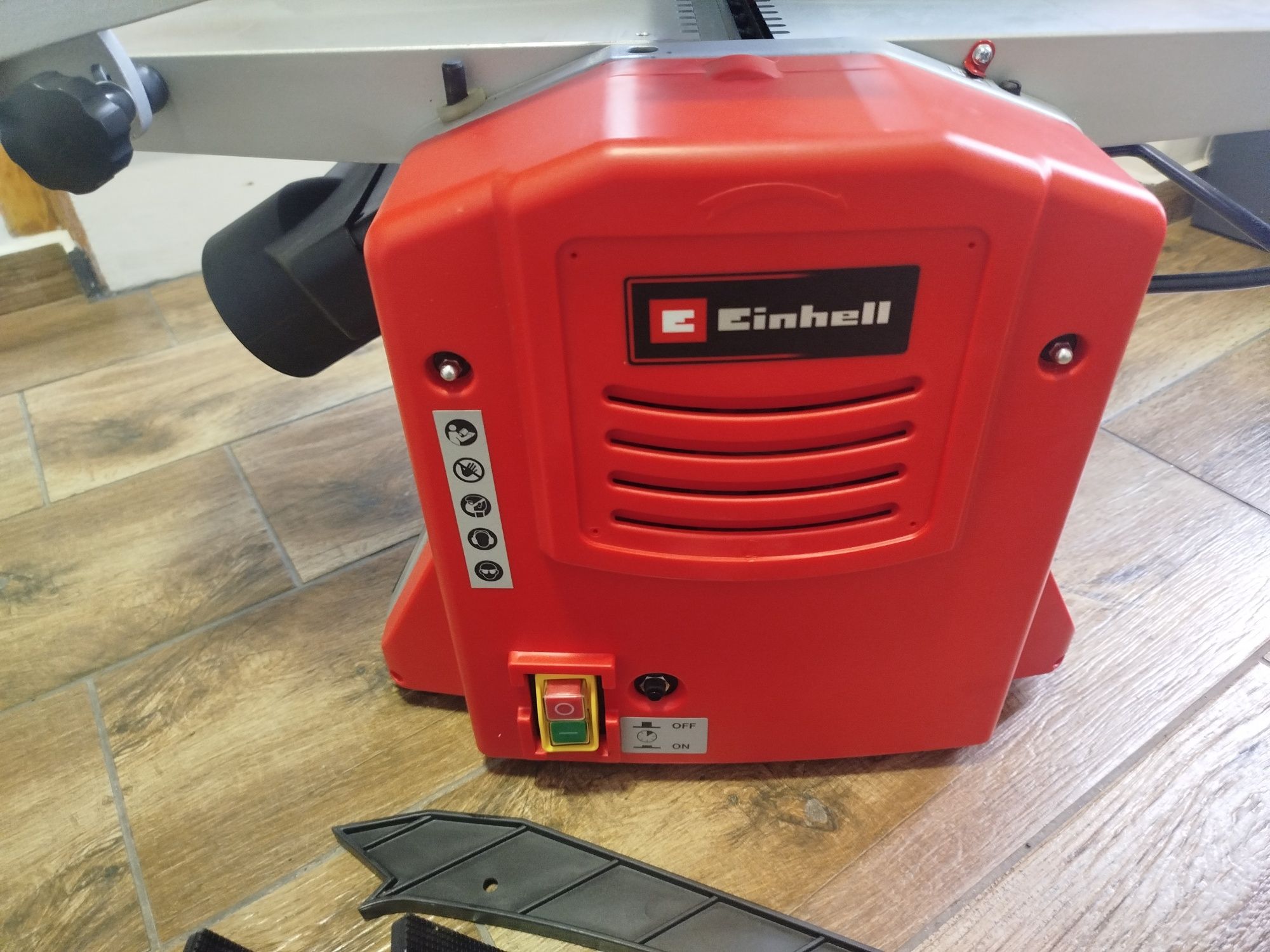 Strug stacjonarny grubościówka einhell TC-SP 204