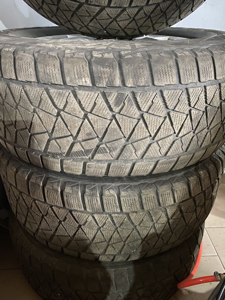 Шина 285/60 R18 BRIDGESTONE BLIZZAK з дисками