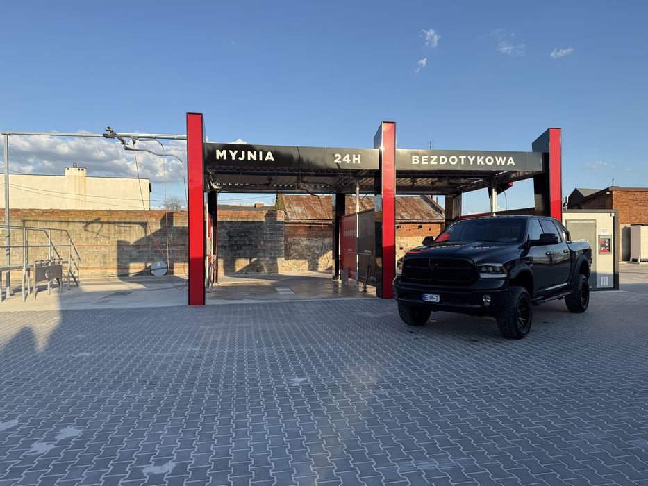 Doge Ram 1500 5.7 V8 hemi