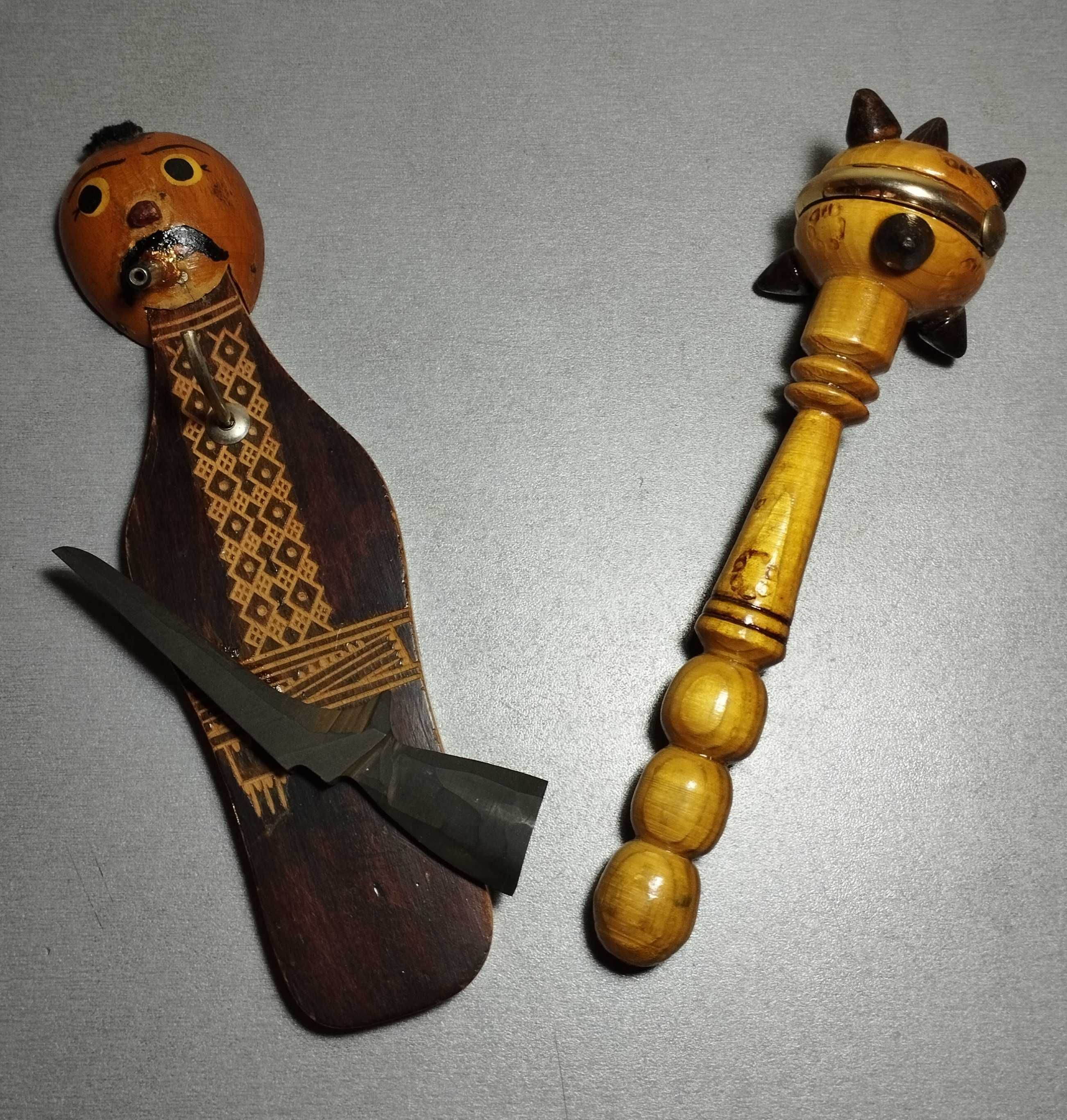 Шкафчики, ящики, полки и сувениры, дерево, массив