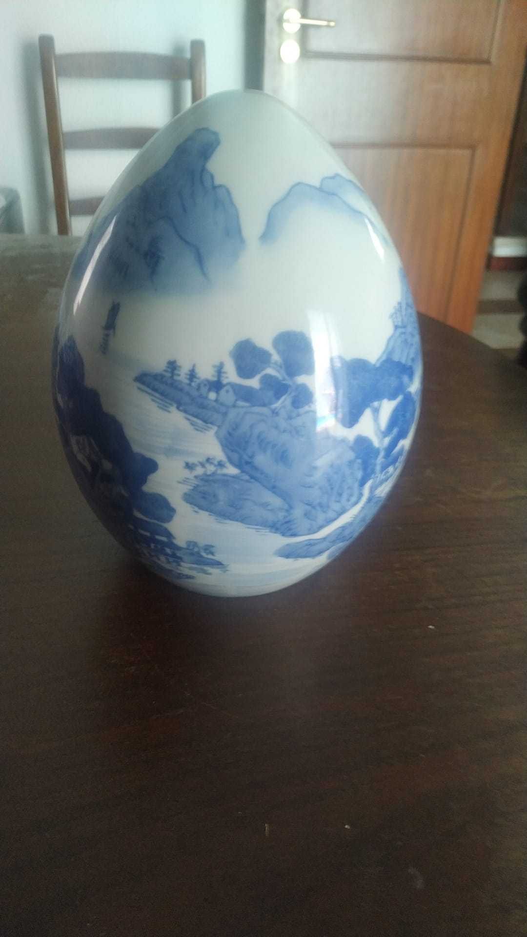 Ovo de porcelana chinesa