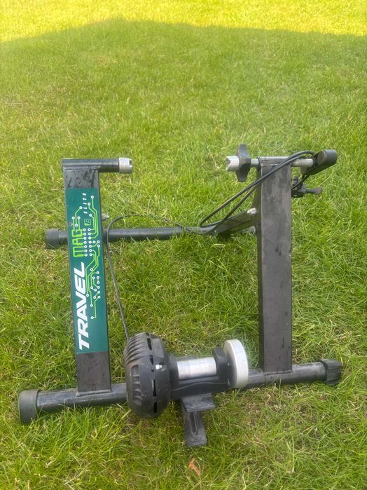 Trenażer rowerowy Elite Travel.