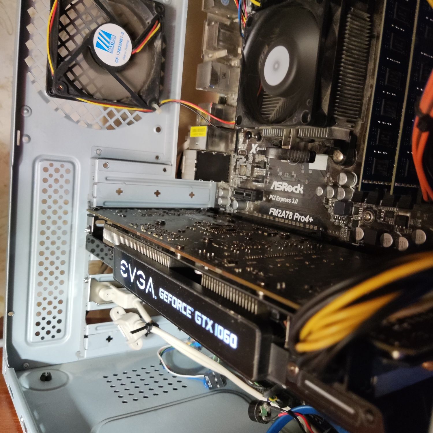 Продається відеокарта EVGA GeForce GTX 1060 6g