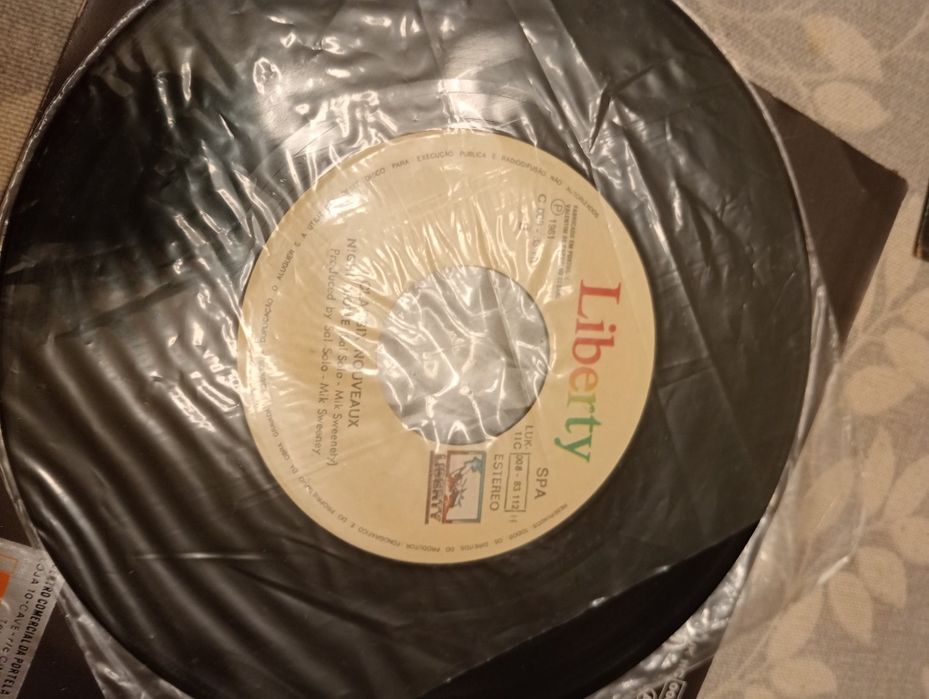 Vinil 7 'pol Classix Nouveaux c/ Guilty & Night People