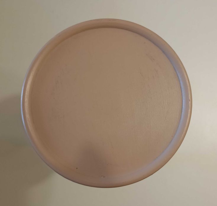 Деревянные напольные подставки под цветы.