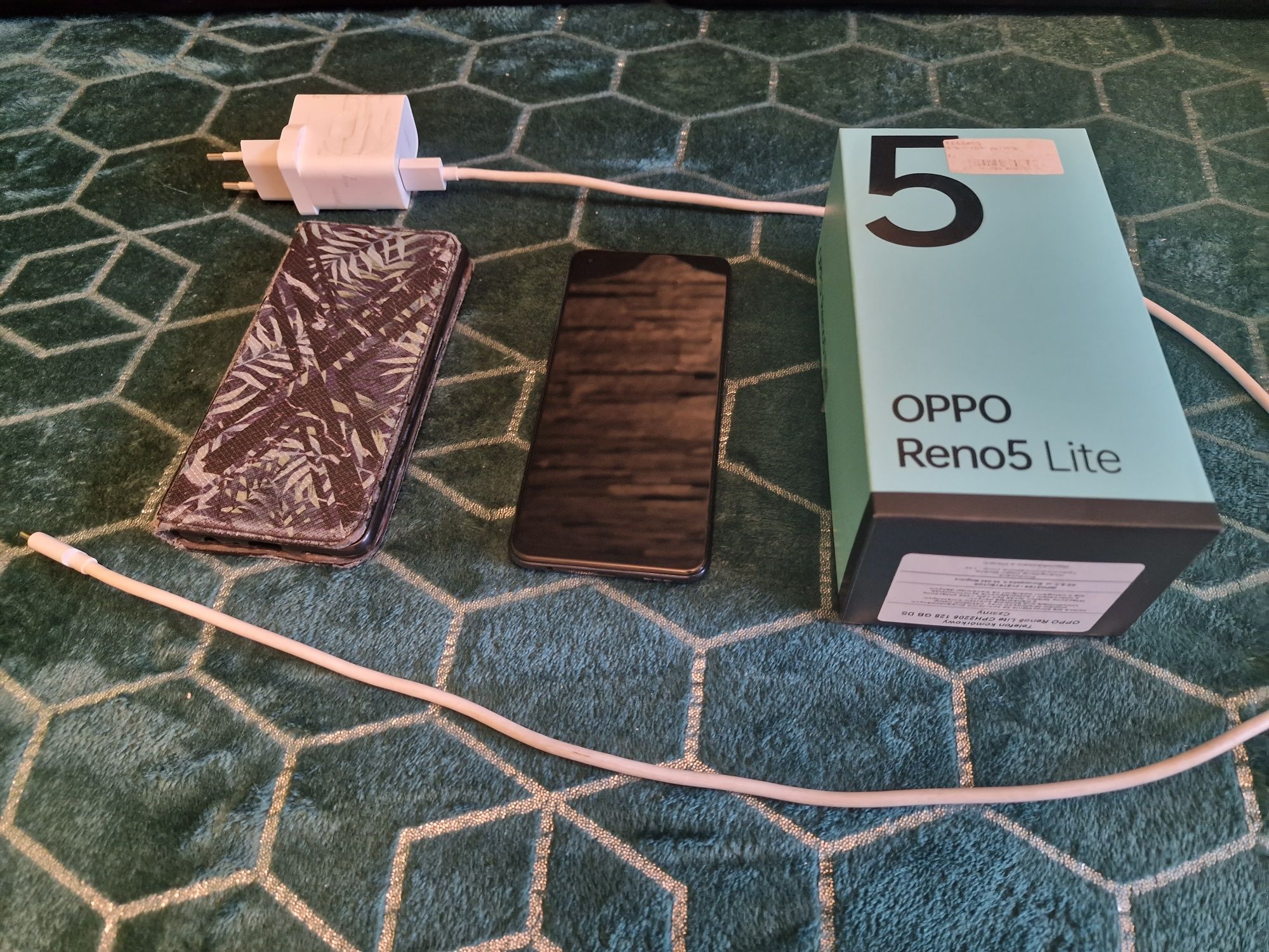 Telefon OPPO Reno5 Lite