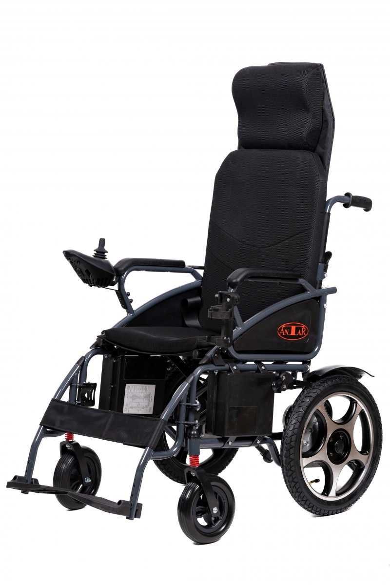 Wózek inwalidzki. ELEKTRYCZNY , posiadający dodatkowy pilot. NFZ