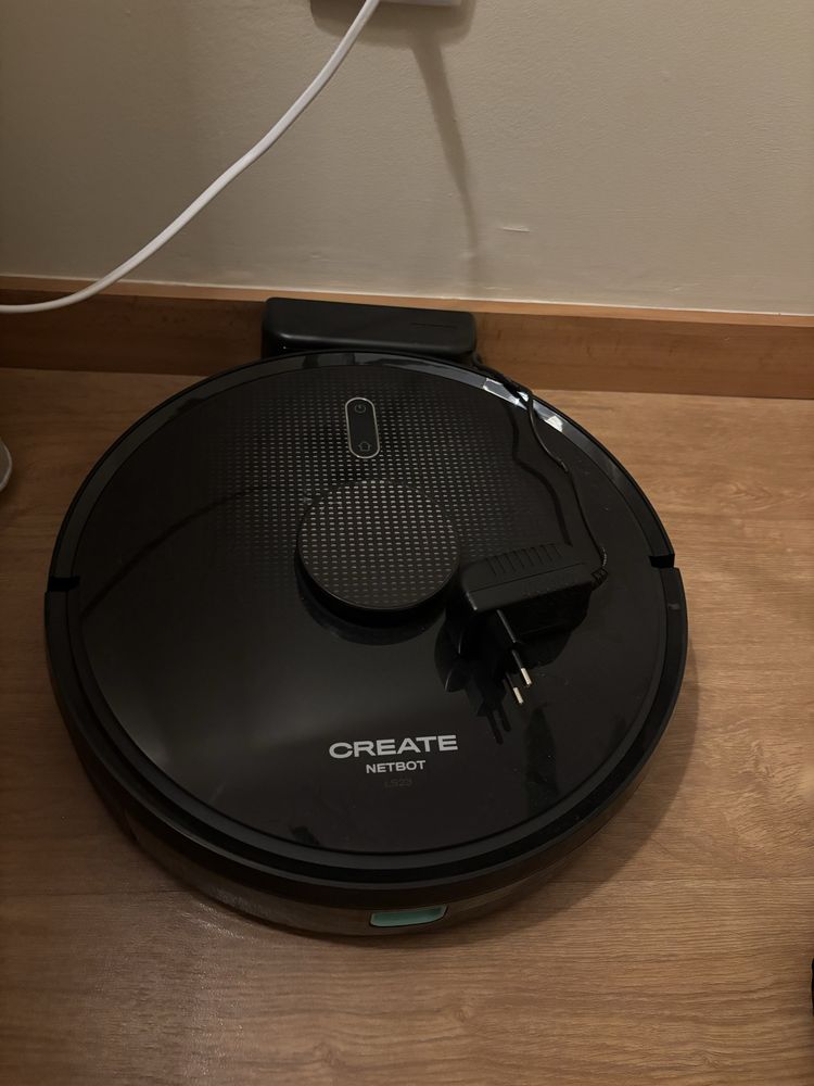 Aspirador robot creat
