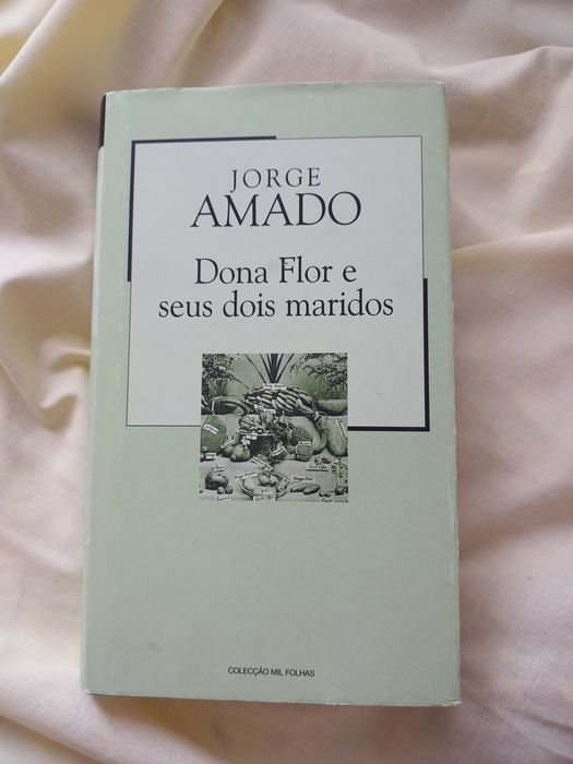 Livro"D. Flor e seus 2 Maridos"