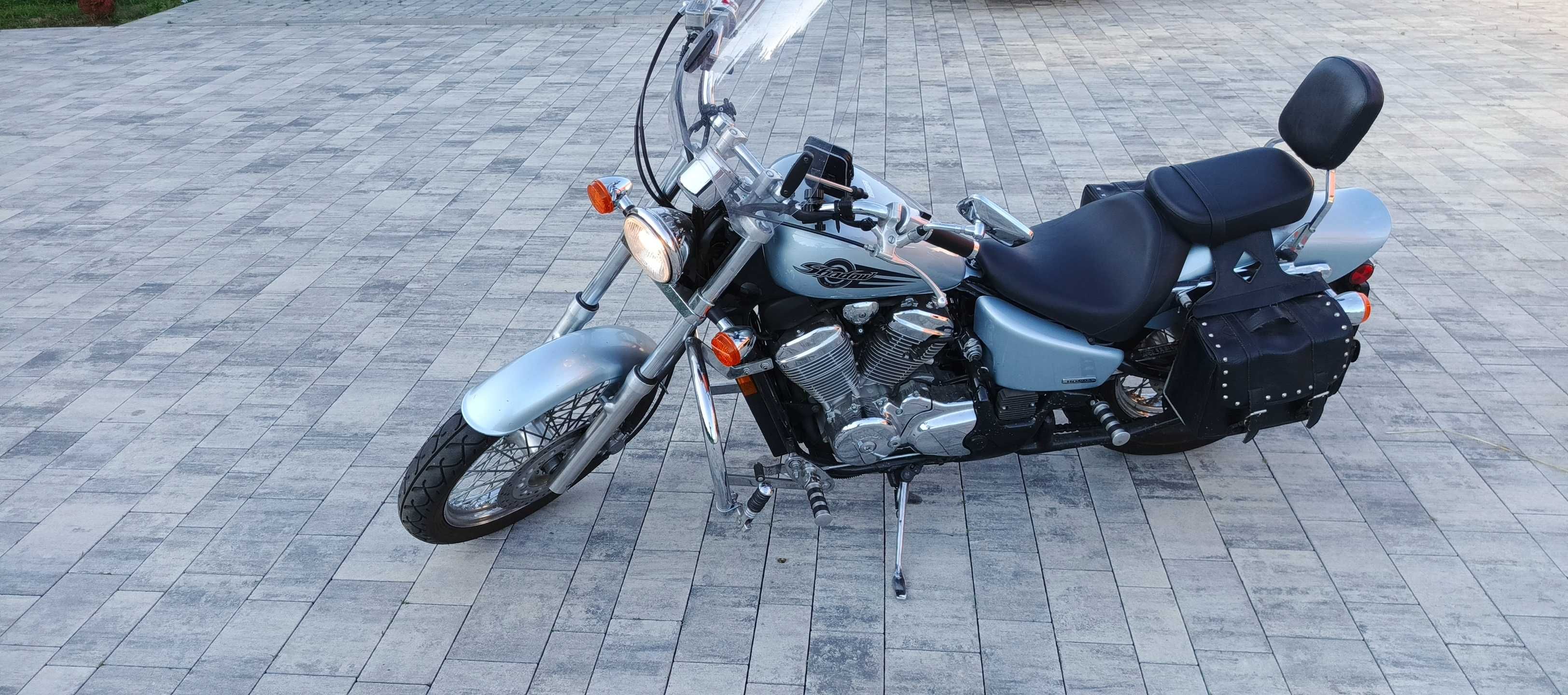 Honda shadow 600