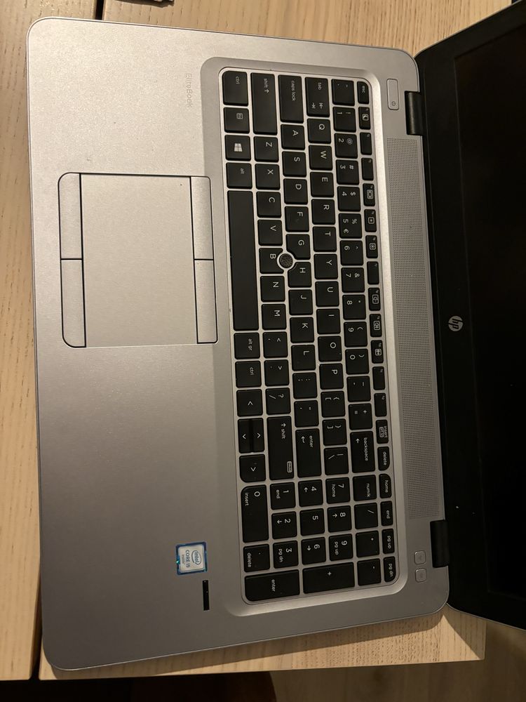 Laptop HP 850 G3 Procesor: i5-6300U 2.40GHz Pamięć RAM: 8GB
