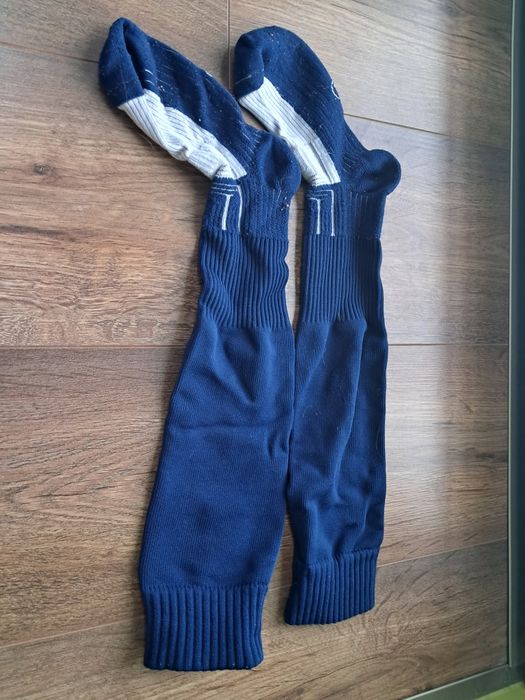 Skarpety do piłki nożnej rozmiar 33-36 stan bdb możliwa wysyłka