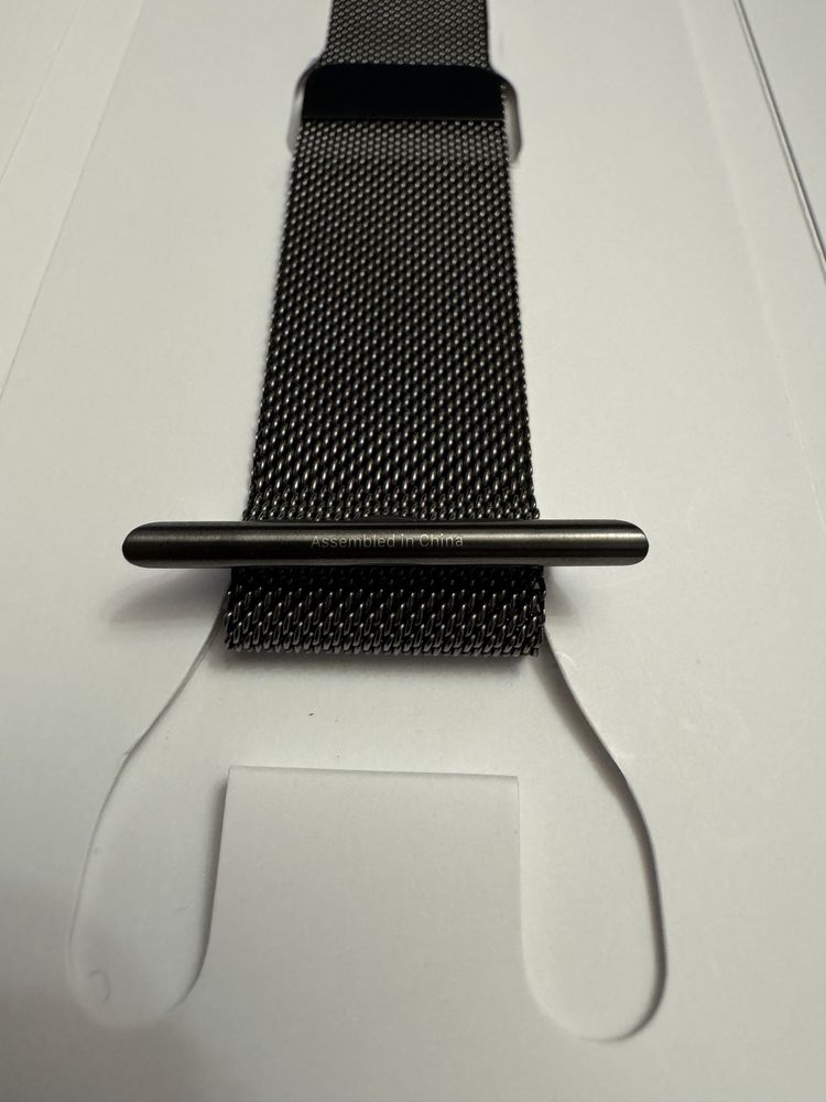 Ремінець Apple Watch Milanese Loop Graphite 44mm (MYAQ2)