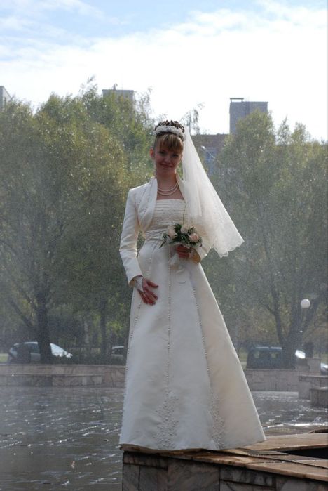 Весільня сукня 44 розмір