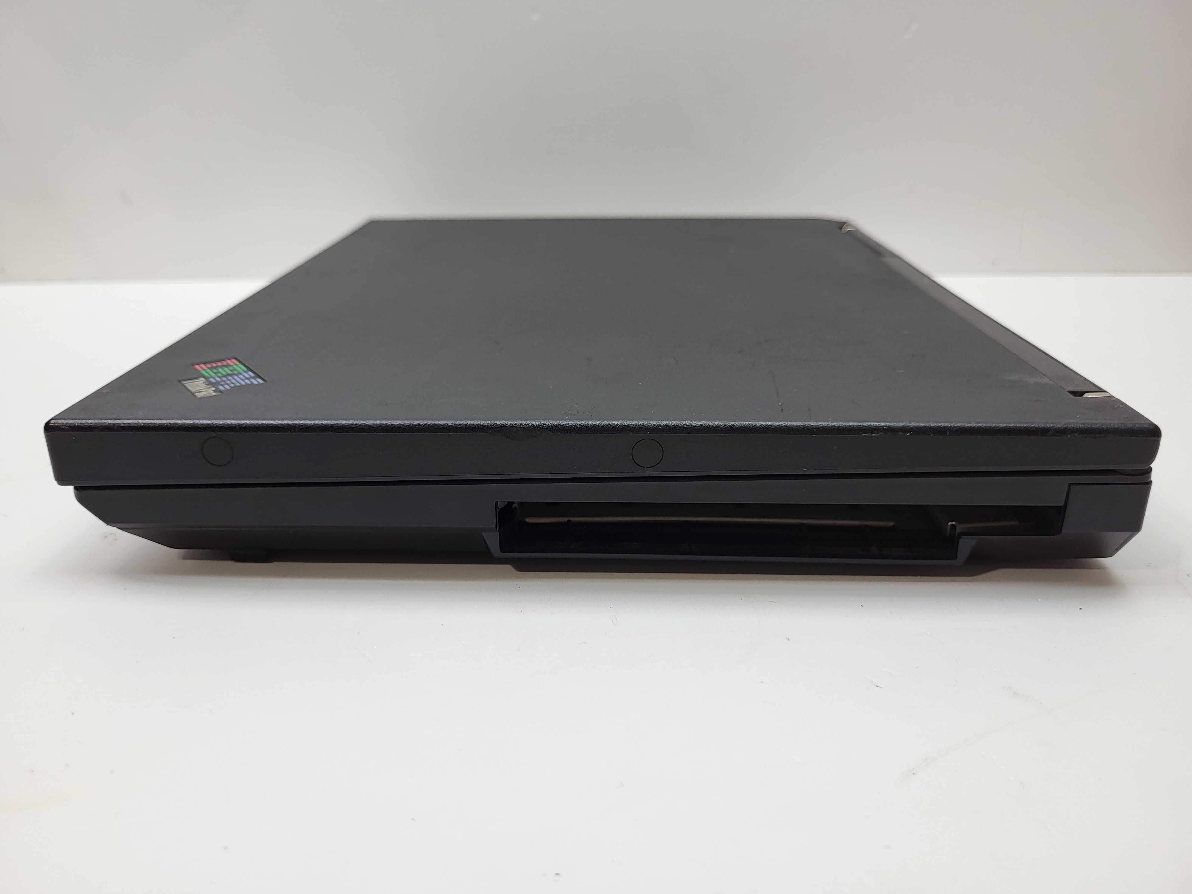 Laptop IBM R40e nietestowany