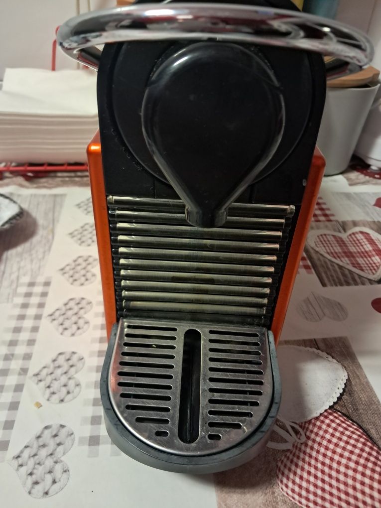 Máquina de café muito bom estado.