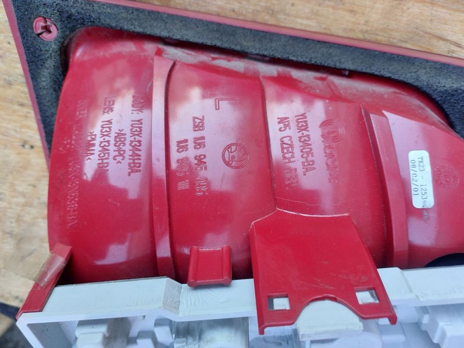 Задні стопи фонарі skoda octavia tour рестайл оригінал