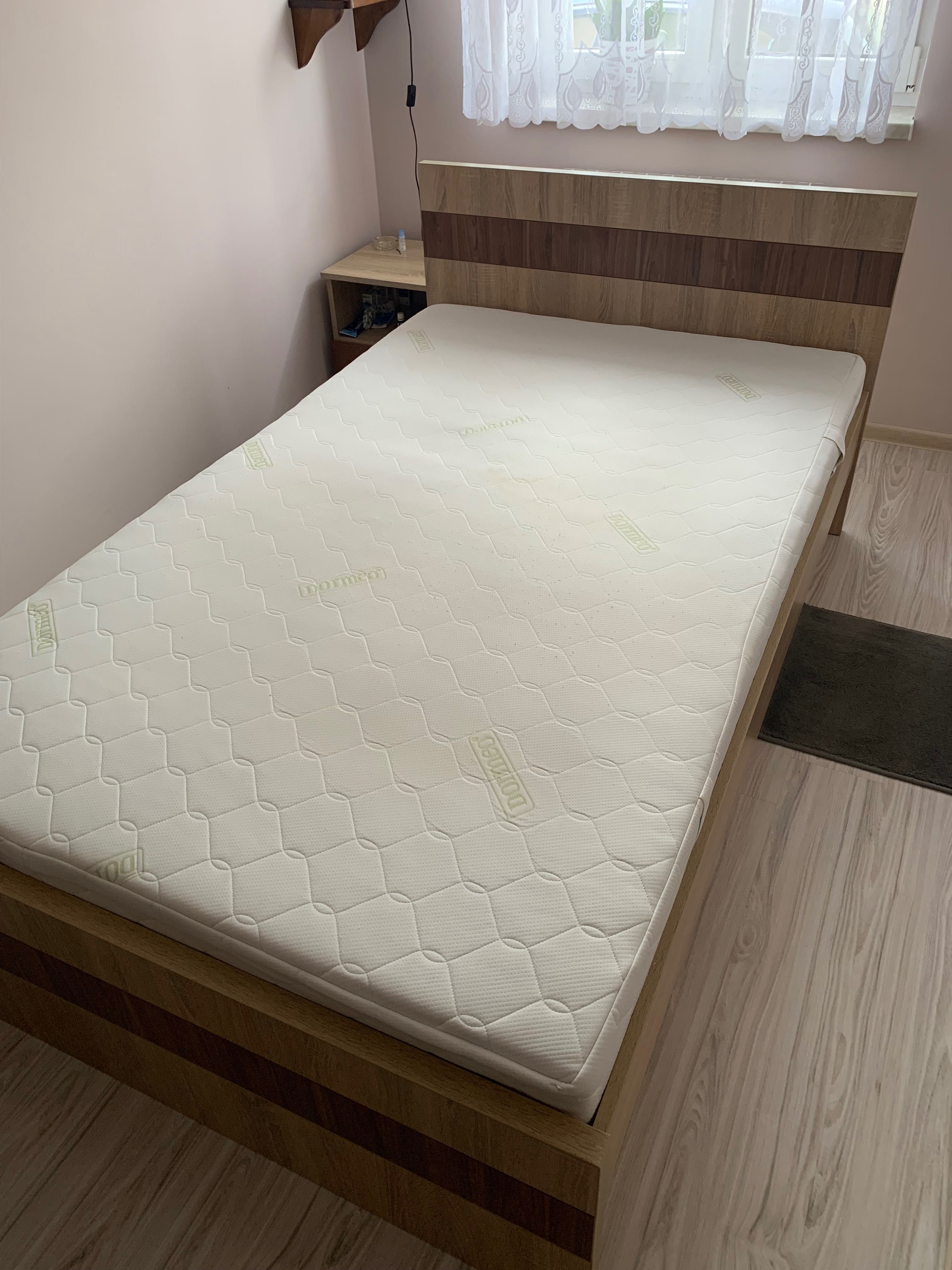 Łóżko z materacem jednoosobowe 125x210