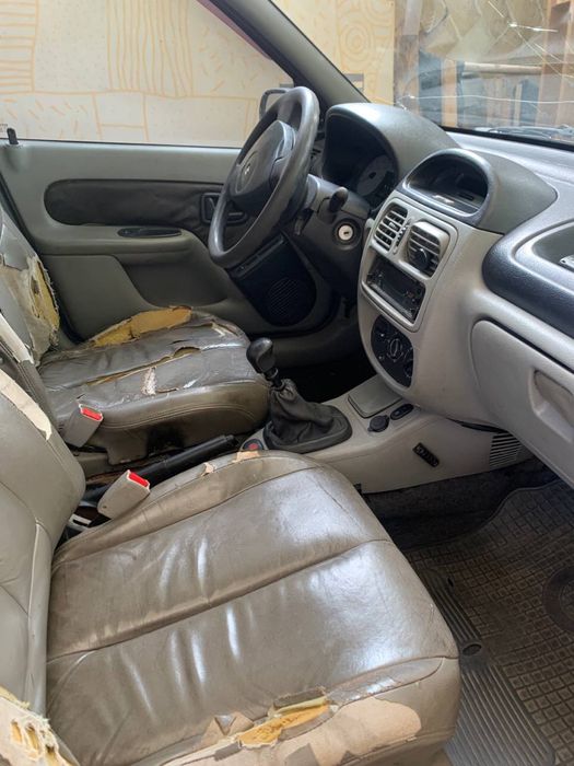 Renault Clio Symbol 2003