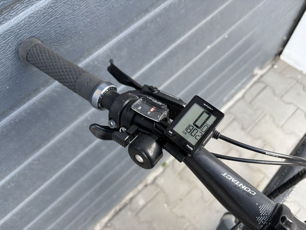 Rower Giant Toughroad L 28 hydraulika Shimano 3x9 Specialized Cube