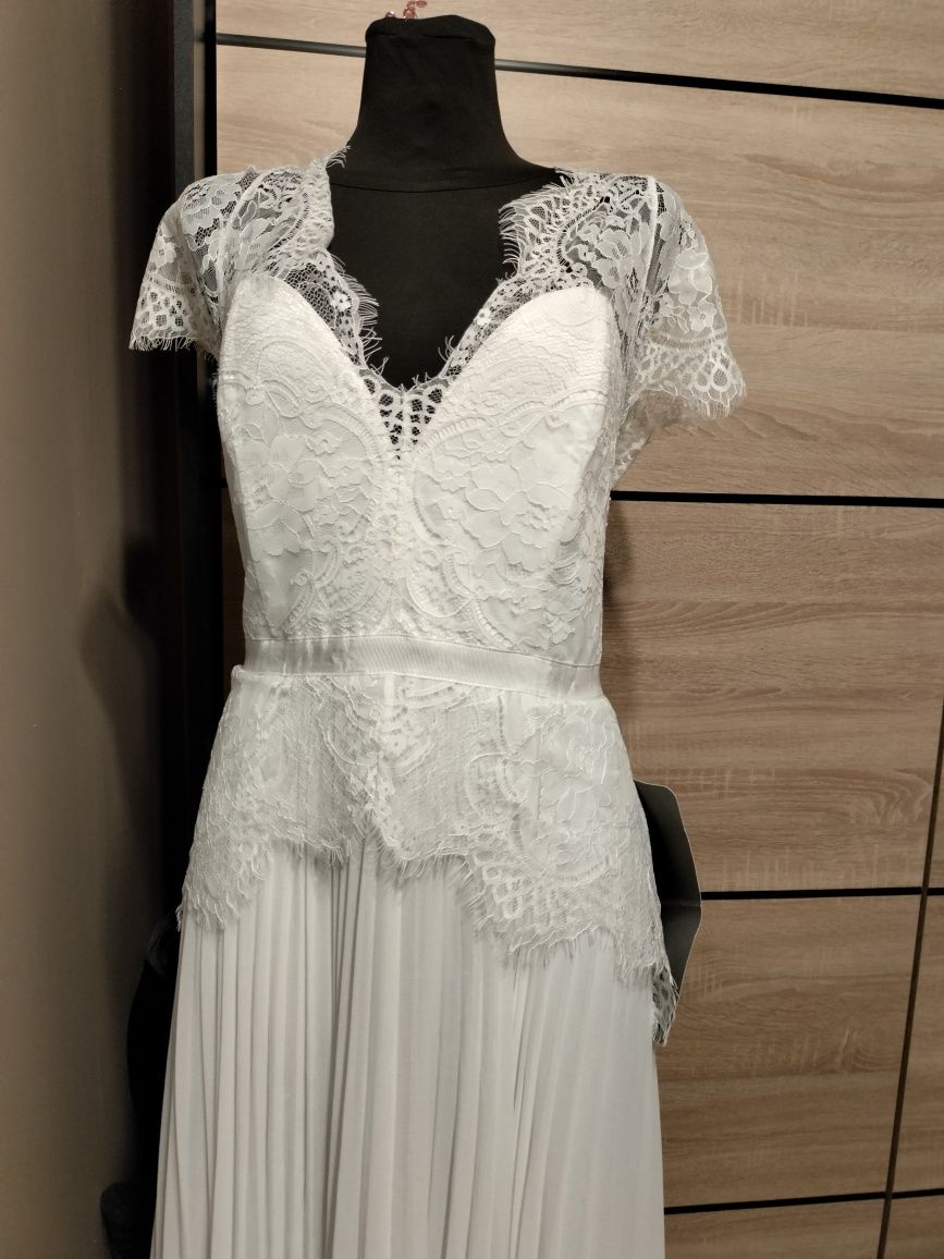 Suknia ślubna ASOS roz 44