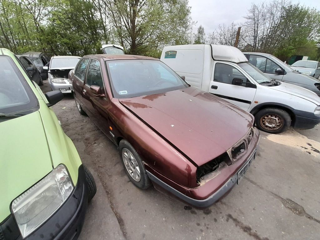 Lancia Kappa 1998r. 2.4Jtd 91kW/124KM  maska przòd 212/24