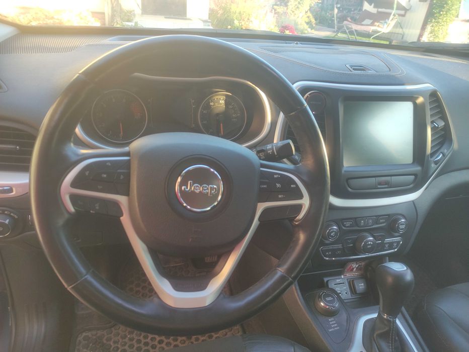 Jeep Cherokee Latitude Plus 2018 4WD