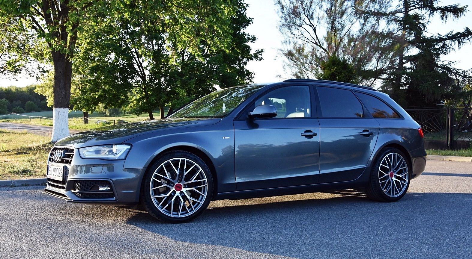 Audi A4 B8 2.0TDI 177km, automat , radar ACC piękna !!!