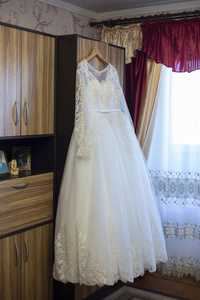 Продам неймовірну весільну сукню