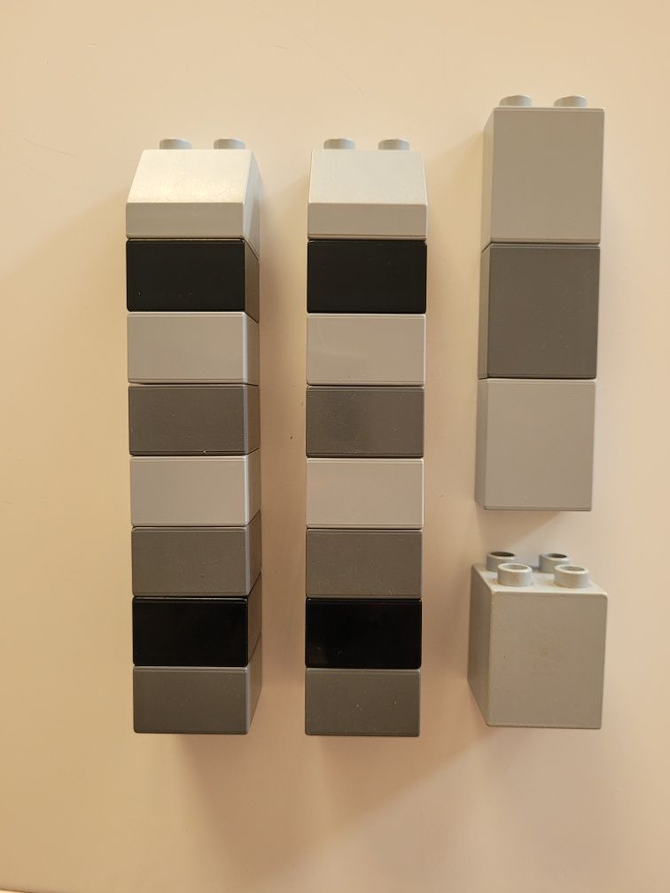 20 szt Klocki SZARE CZARNE cienkie 2x1 i 2x2 do budow zamku LEGO DUPLO