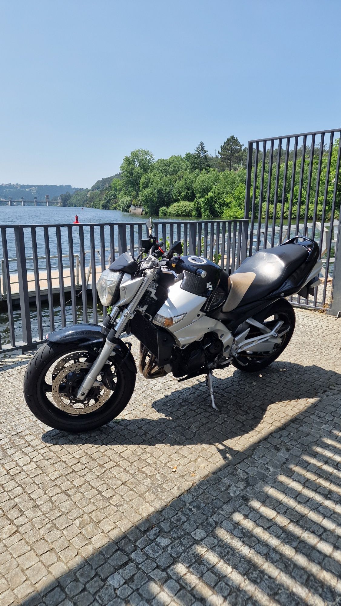 Suzuki GSR 600cc