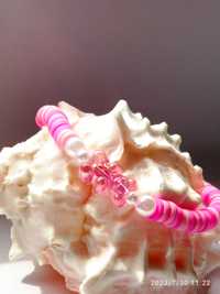 Piękna różowa bransoletka z gumisiem