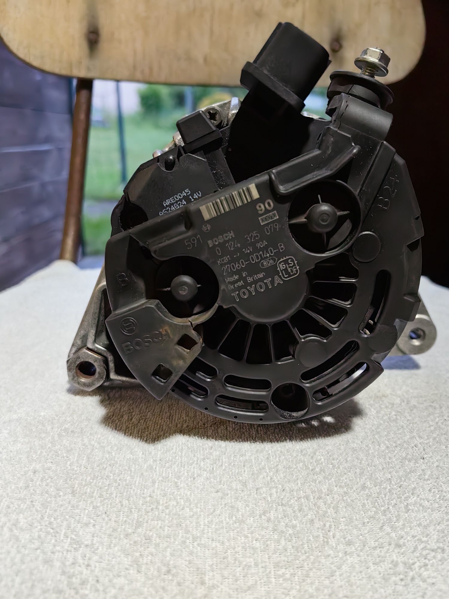 Alternator Bosch Toyota Avensis T25 1.8 benzyna