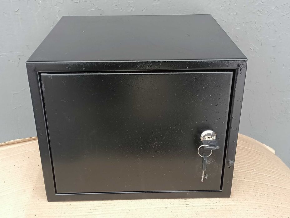 Сейф.   Отправка Новой Почтой в любой город.