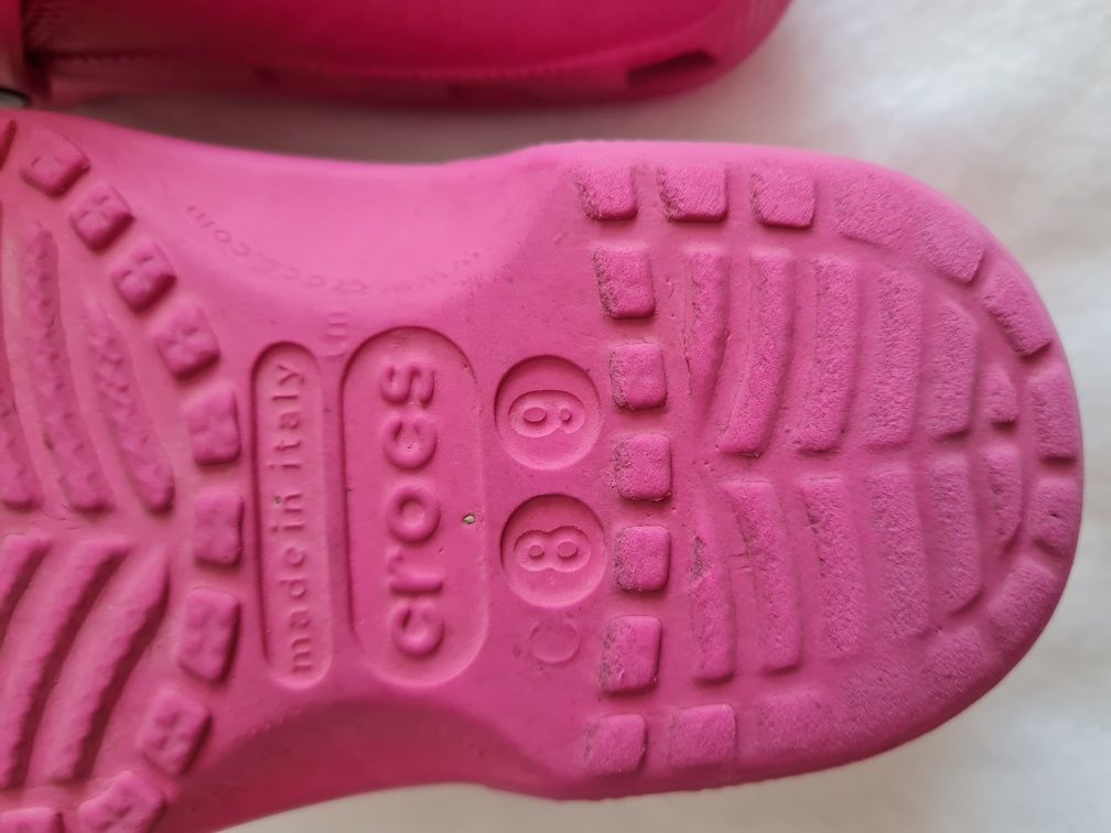 Crocs rosa menina