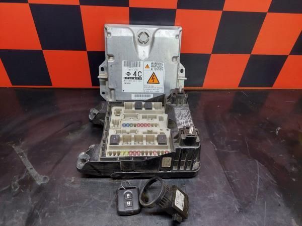 Conjunto Centralina Motor + Ignição Nissan Cabstar (F24m, F24w)