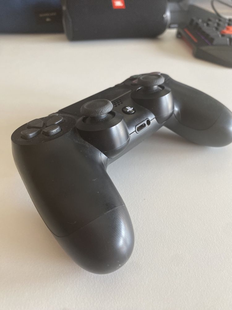 Comando de PS4 (manipulo direito danificado)