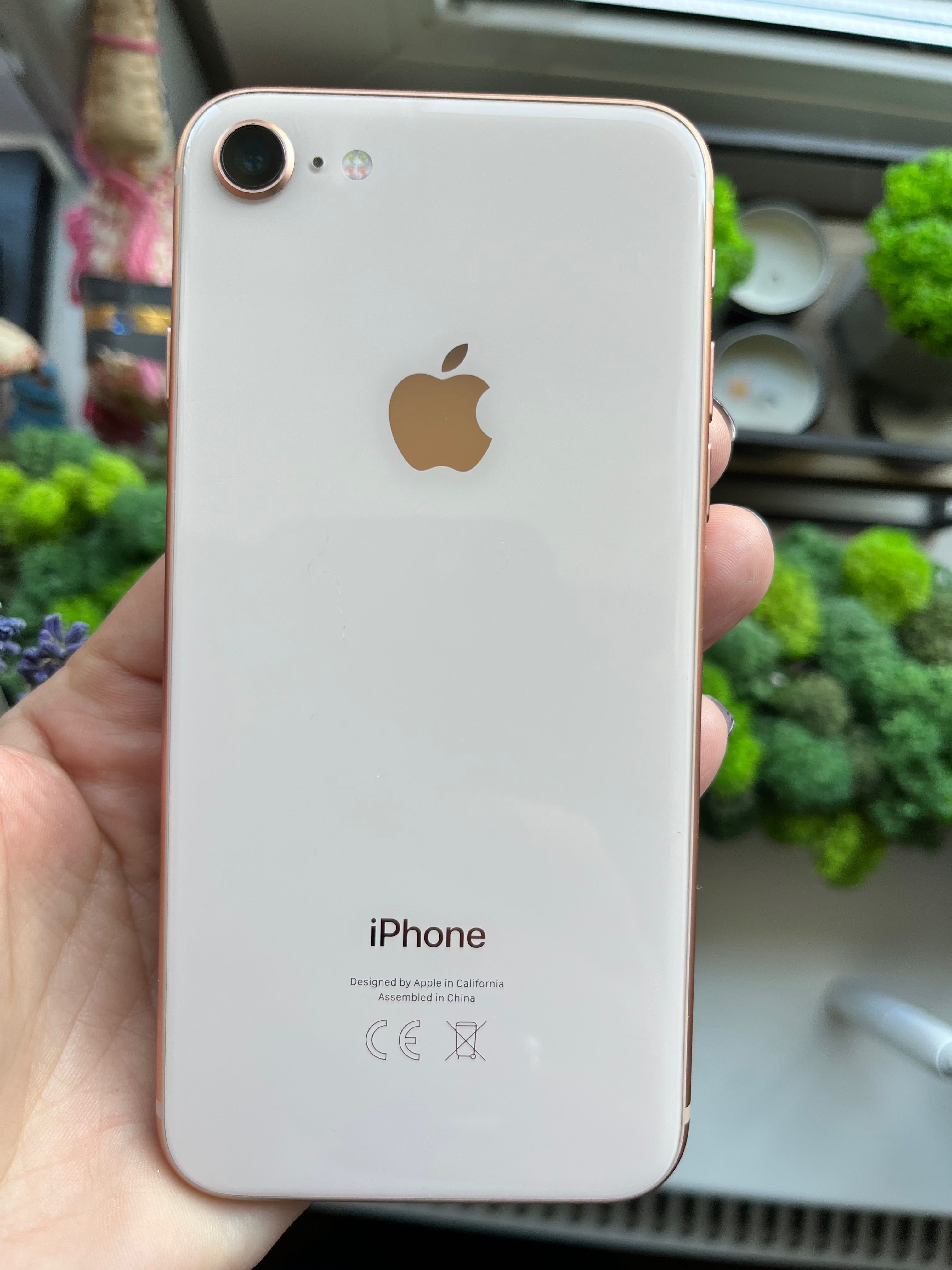 Apple iphone 8 64gb gold