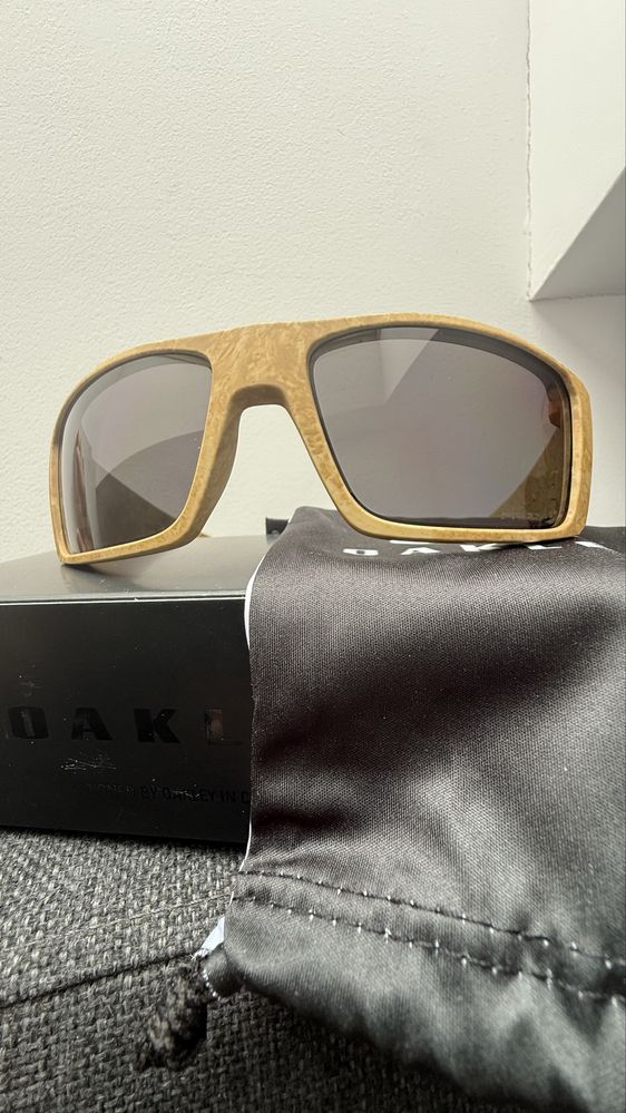 Nowe okulary OAKLEY Heliostat Polarized - 100% oryginał