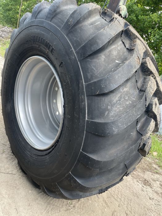 Opony z felgami  (ALLIANCE FLOTATION 331)   600/55/22.5