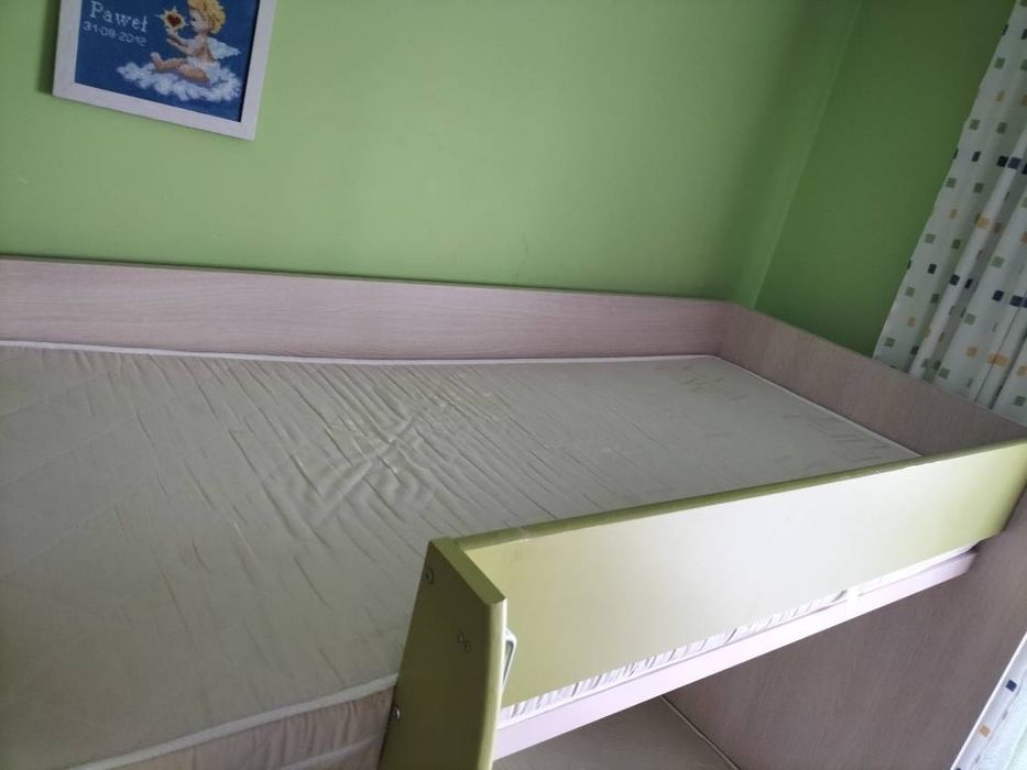 Łóżko piętrowe marki BRW