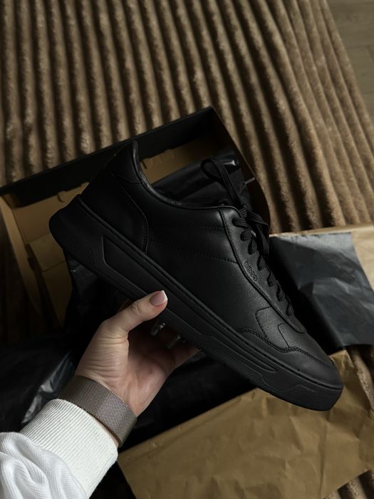 Нові, шкіряні чоловічі кросівки Boss! Можна на подарунок