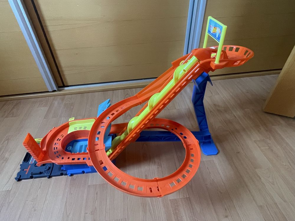 Pista Roller Coaster Rally da Hot Wheels