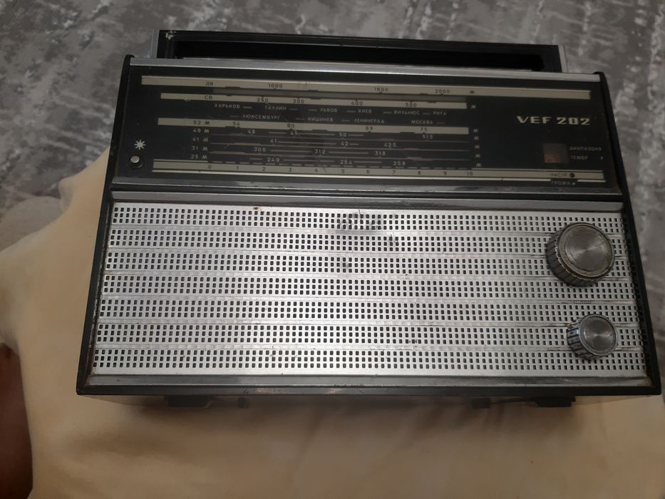Приемник VEF 202